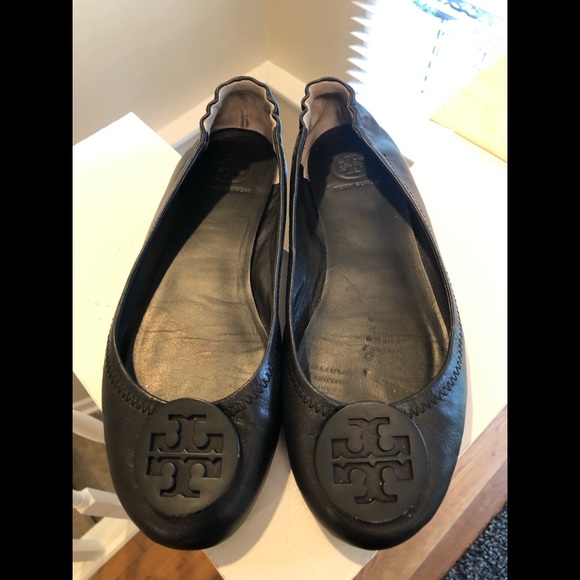 Tory Burch Shoes - Tory Burch soft black Ballet Minnie trav flat shoe